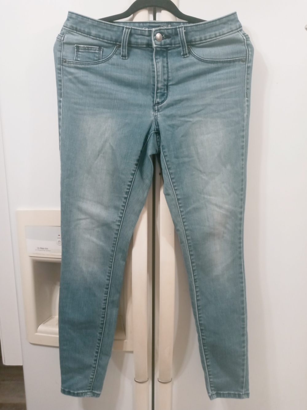Universal Thread Women's Light Blue Jeggings